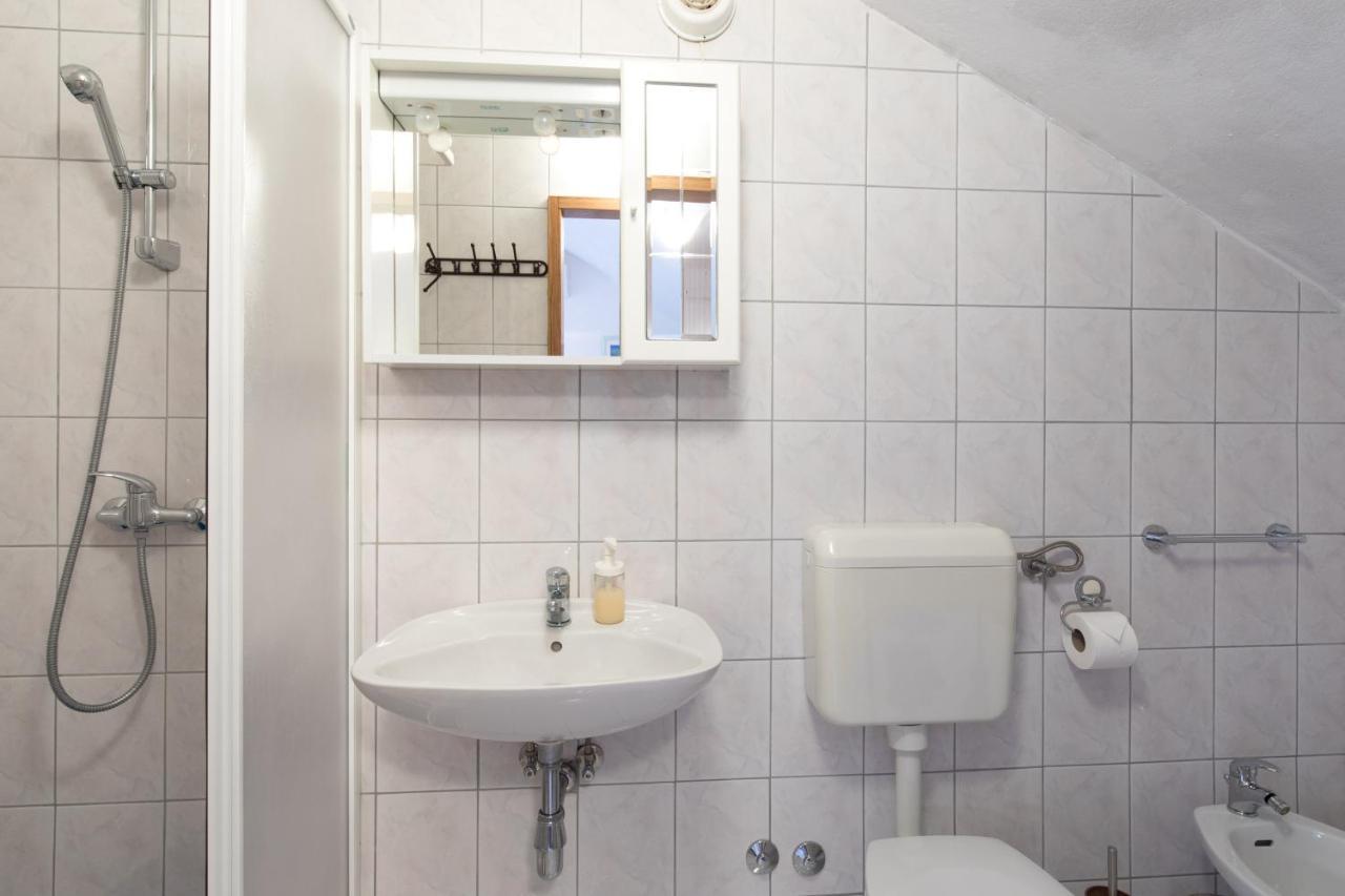 באסקה Apartment Glorija With Balcony מראה חיצוני תמונה