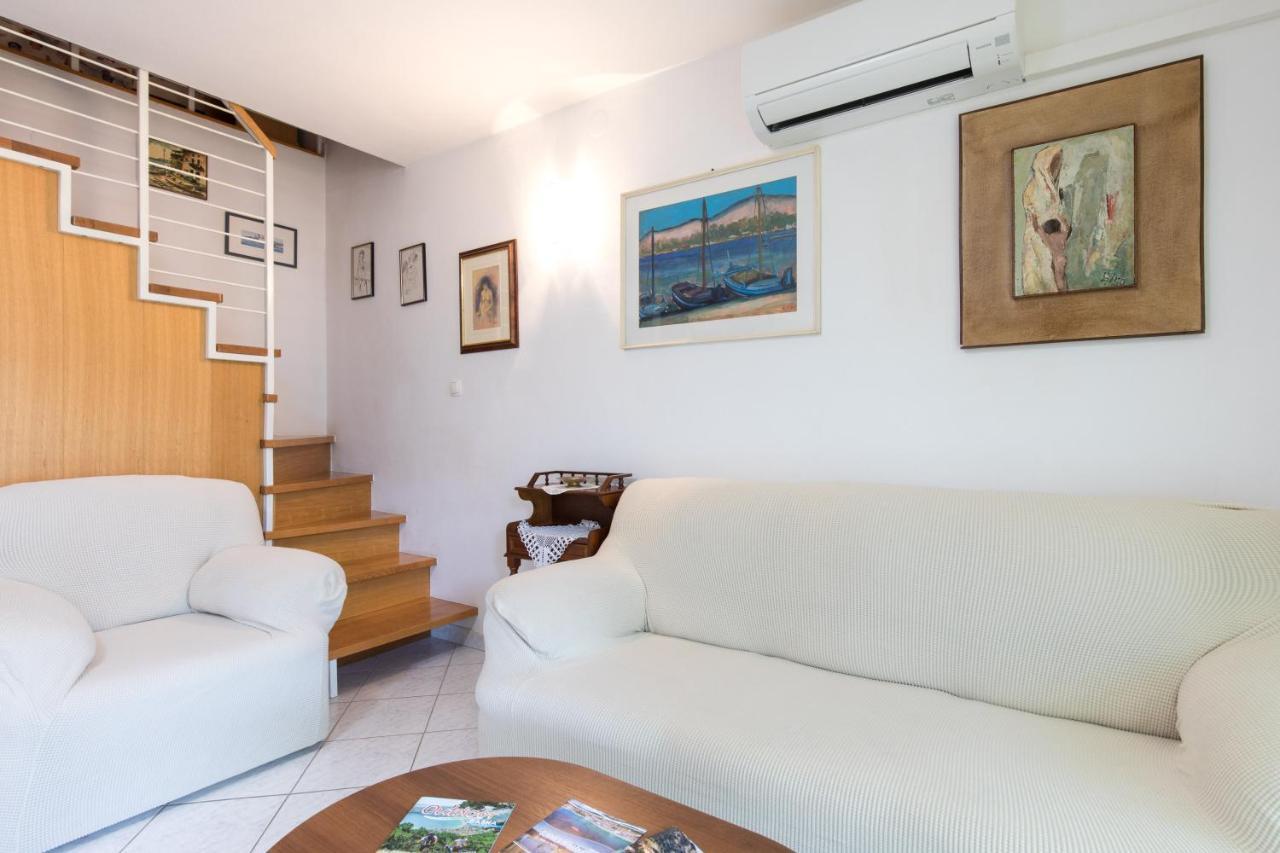 באסקה Apartment Glorija With Balcony מראה חיצוני תמונה
